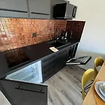 Port Stylowy Loft- W Cenie Klimatyzacja, Baseny, 2 Jacuzzi, Sauna, Szlafroki, Bawialnia Lejlighed Kołobrzeg