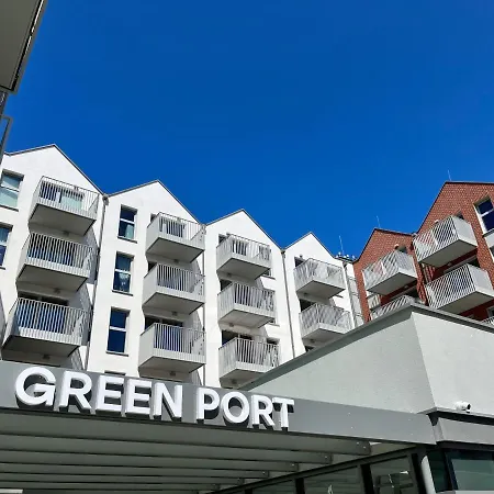 Port Stylowy Loft- W Cenie Klimatyzacja, Baseny, 2 Jacuzzi, Sauna, Szlafroki, Bawialnia Kołobrzeg