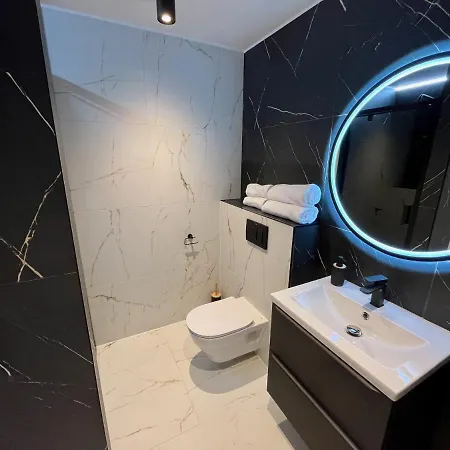 Port Stylowy Loft- W Cenie Klimatyzacja, Baseny, 2 Jacuzzi, Sauna, Szlafroki, Bawialnia