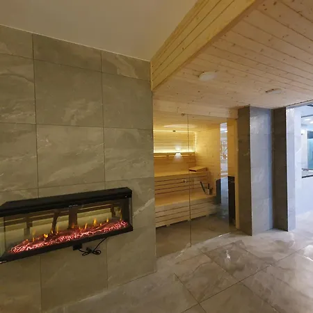 Port Stylowy Loft- W Cenie Klimatyzacja, Baseny, 2 Jacuzzi, Sauna, Szlafroki, Bawialnia Apartman